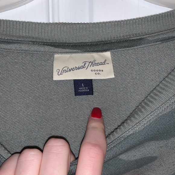 ⭐️Brand new target Camo pullover - Picture 2 of 2